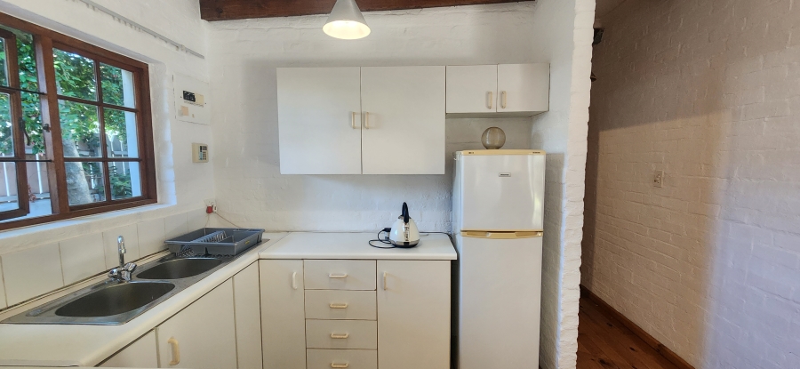 1 Bedroom Property for Sale in Kirstenhof Western Cape